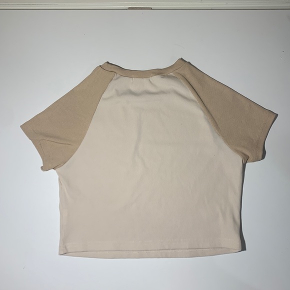 3/$35 mushroom print crop top (size m) - Picture 3 of 8